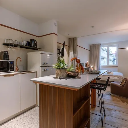 Appartamento Centrally Located Design Studio In *